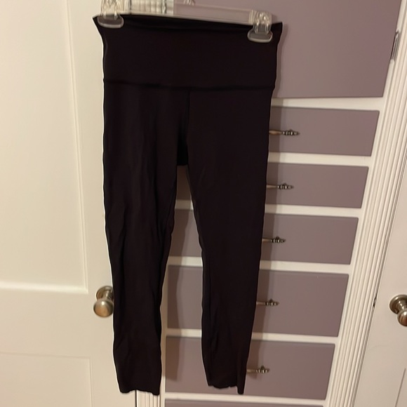 Lulu lemon women’s leggings size 6 black - Picture 3 of 3